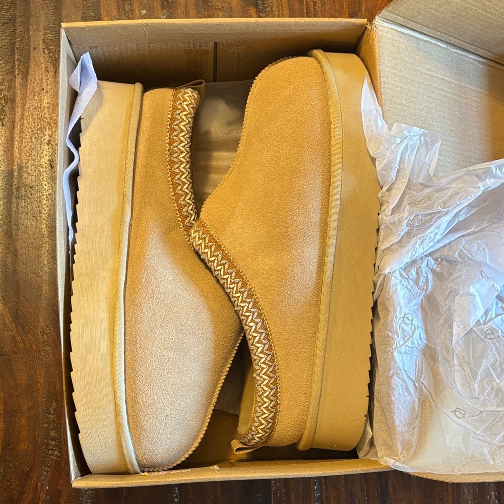 Tan Suede Women's /unisex Mules Clog slipper